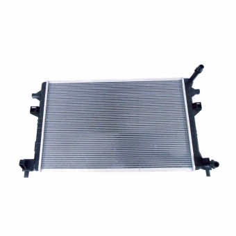 Radiador de Agua Denso BC261470-0680RC VW Golf - Cód.5577