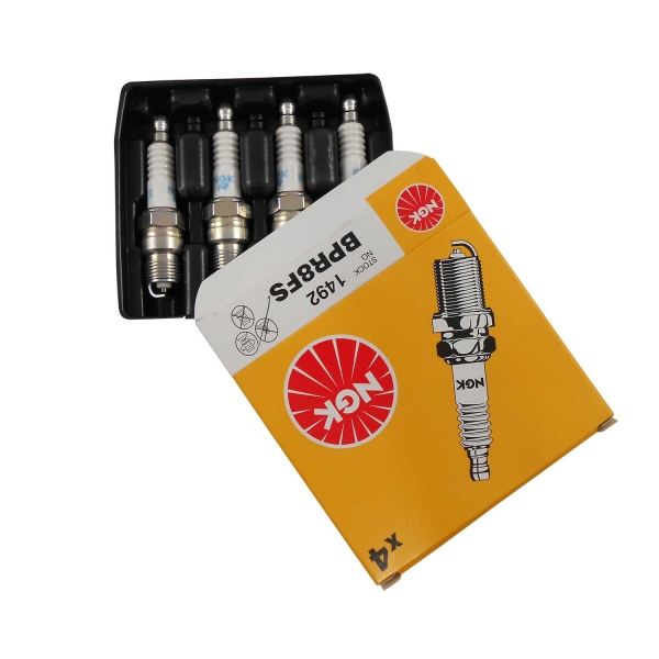 Jogo de Velas de Ignição NGK BPR8FS GM Chevette - Cód.2717